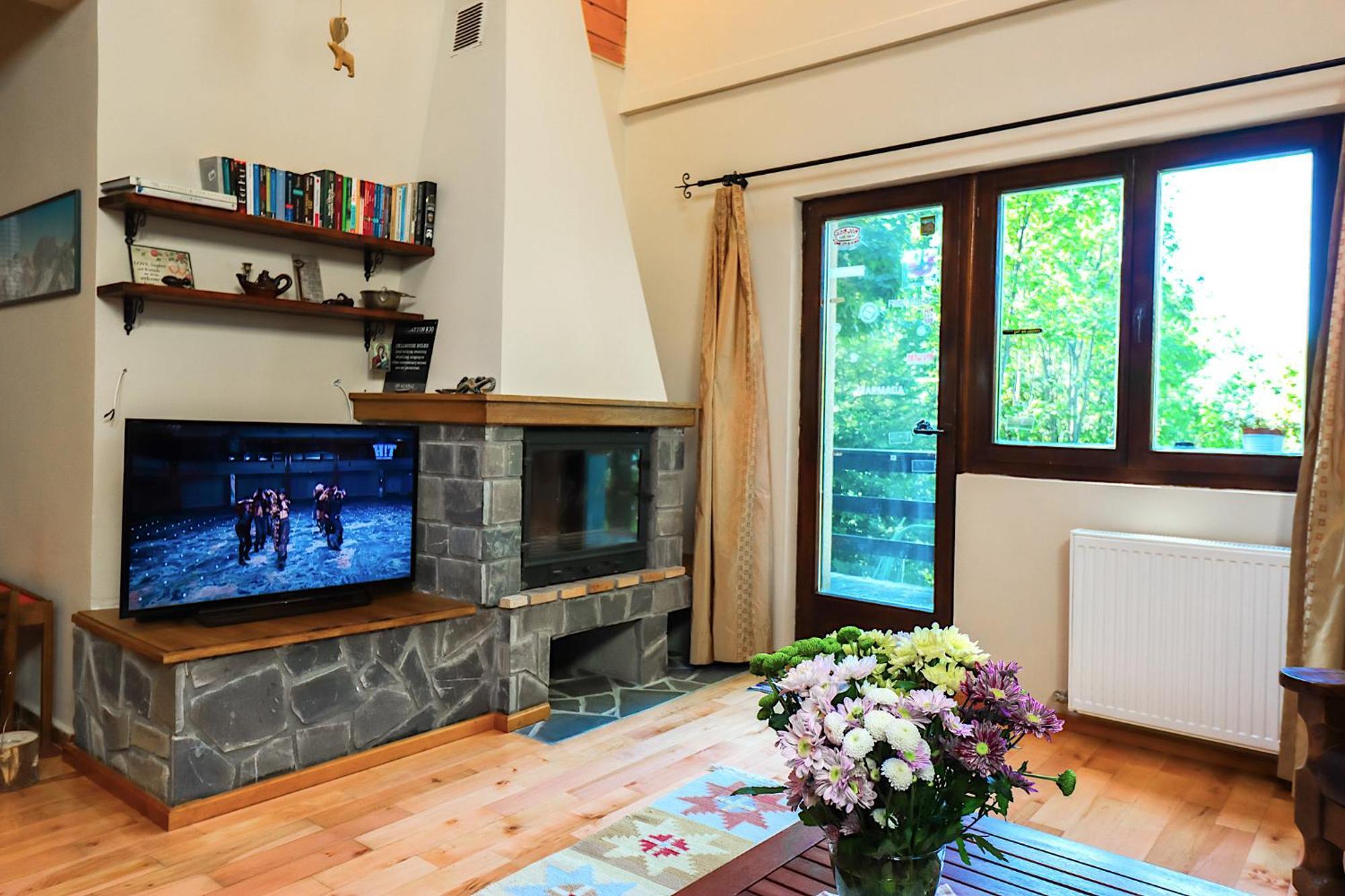 Mountain Family Chalet On Prahova Valley Comarnic Eksteriør bilde