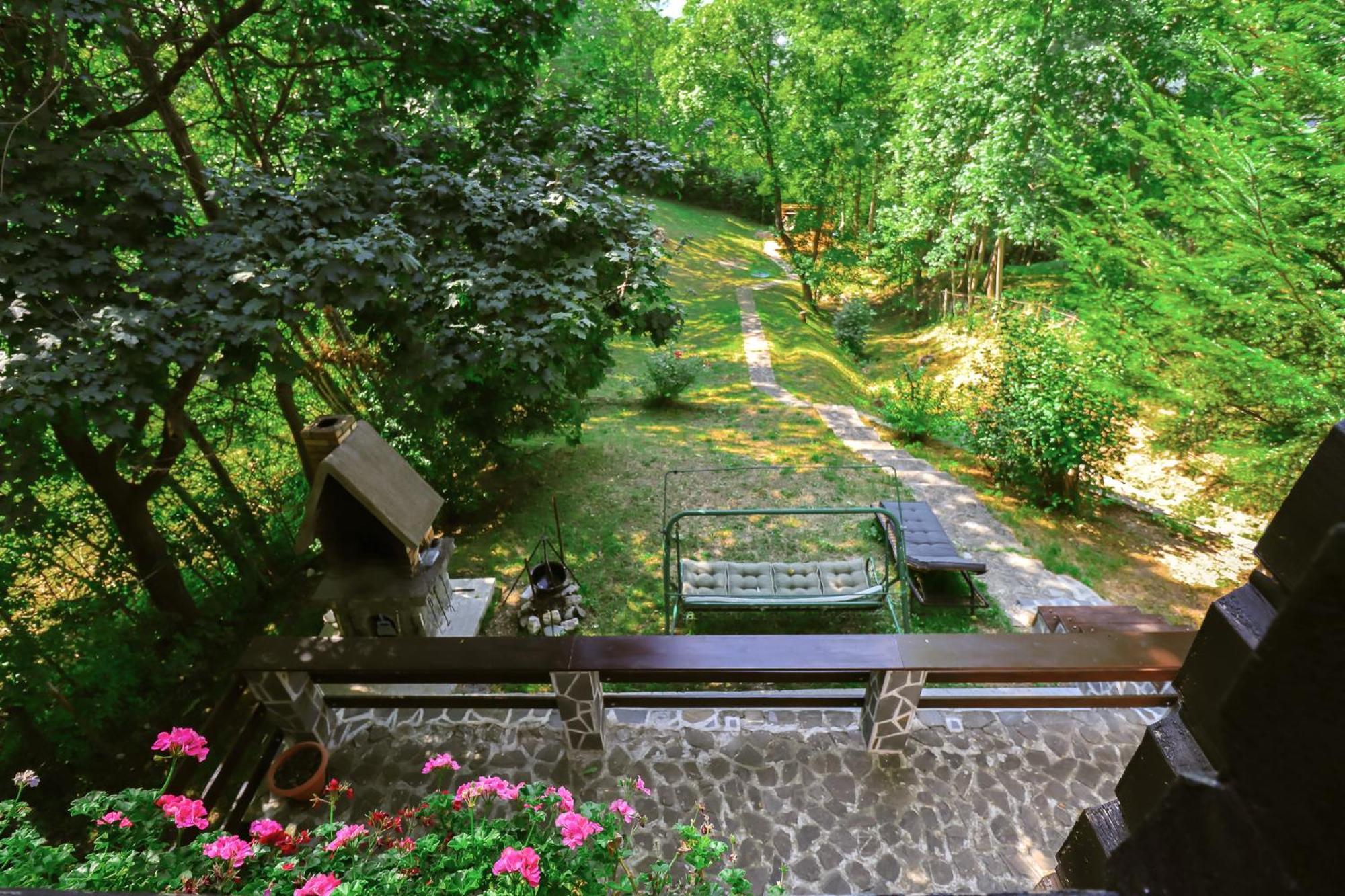 Mountain Family Chalet On Prahova Valley Comarnic Eksteriør bilde